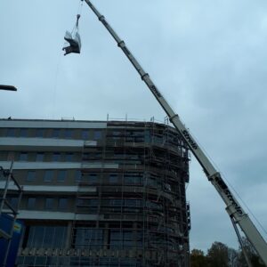 Hätäpoistumistikkaat teräksestä kaupallisille rakennuksille