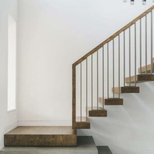 Tyylikäs Teräs- ja Puuportaikko