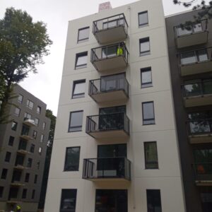 Modulaarinen Metalliparvekejärjestelmä
